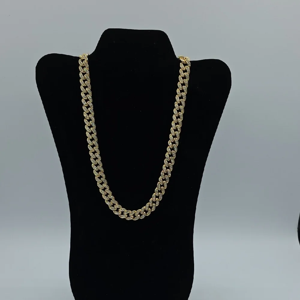 Chic Gold and Silver Women's Necklace